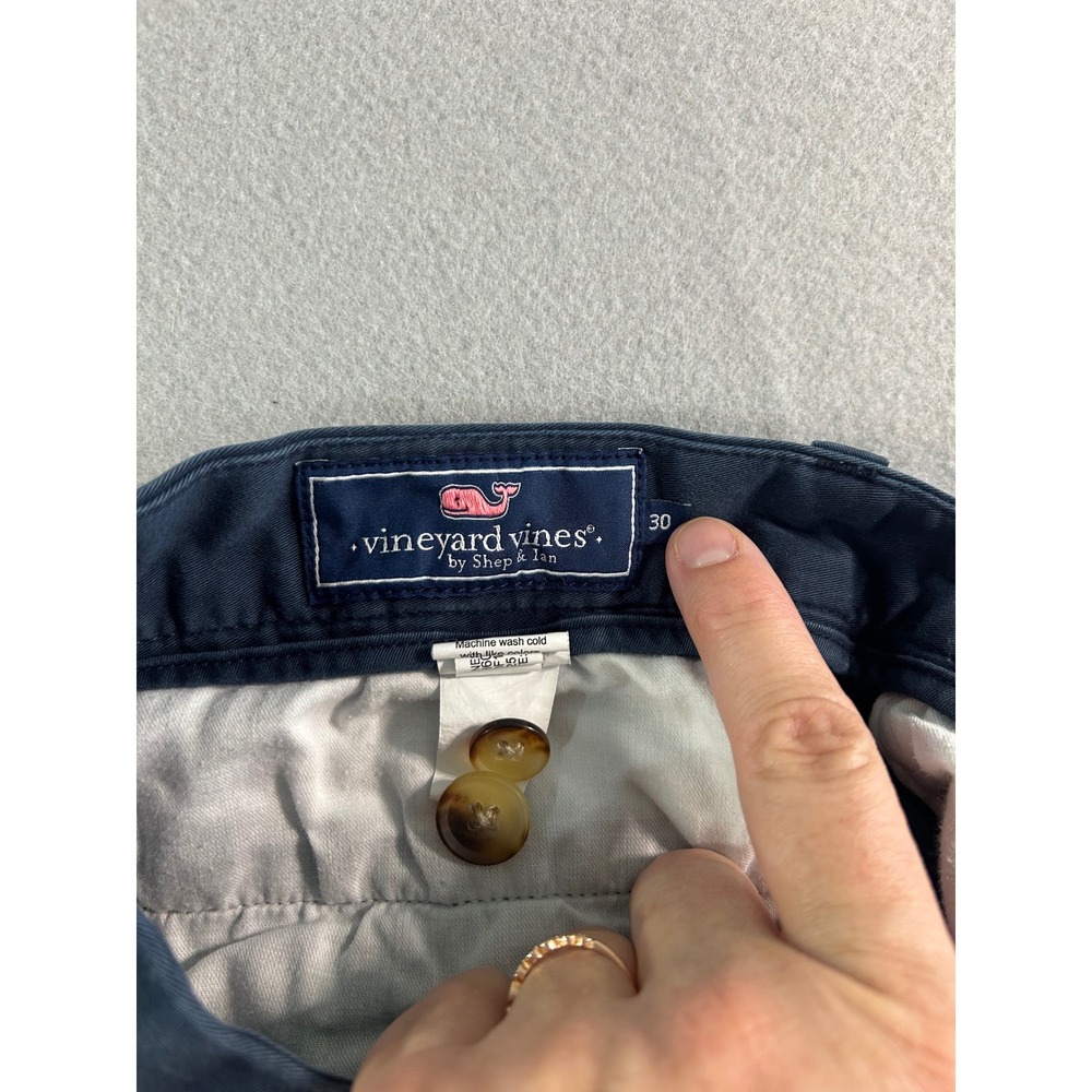 Vineyard Vines Breaker Shorts Mens 30 Navy Blue Embroidered Whale Chino‎ Preppy - Picture 3 of 7